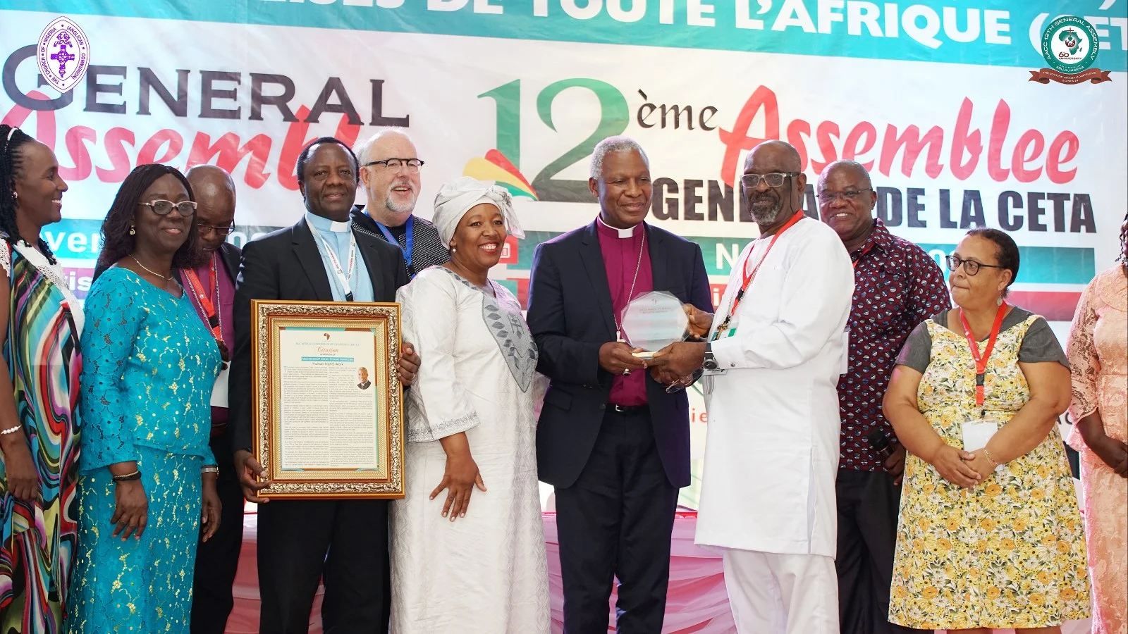 Archbishop Cecil receiving the award