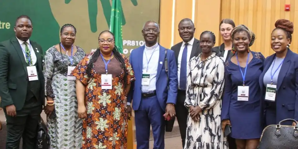 Group photo of the participants at the forum