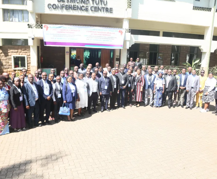 A group photo of the participants during the symposium 