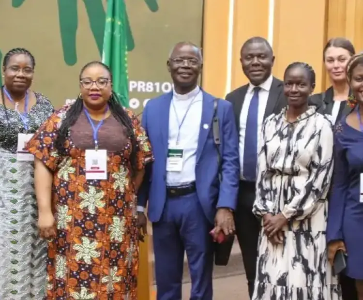 Group photo of the participants at the forum